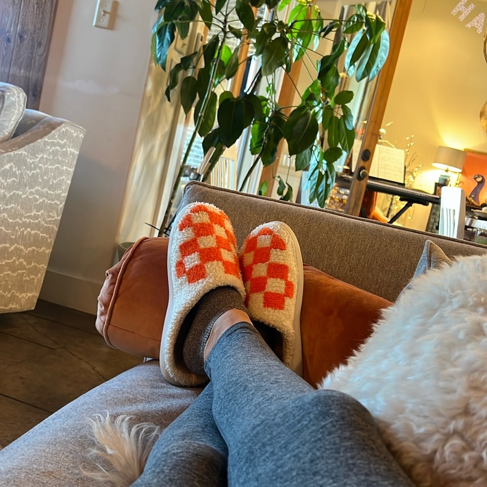 MIA Orange and White Checkered Cozi Slippers size 10